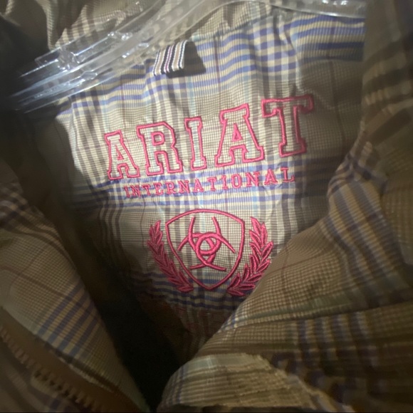 Ariat green Burberry pattern vest - Picture 3 of 6